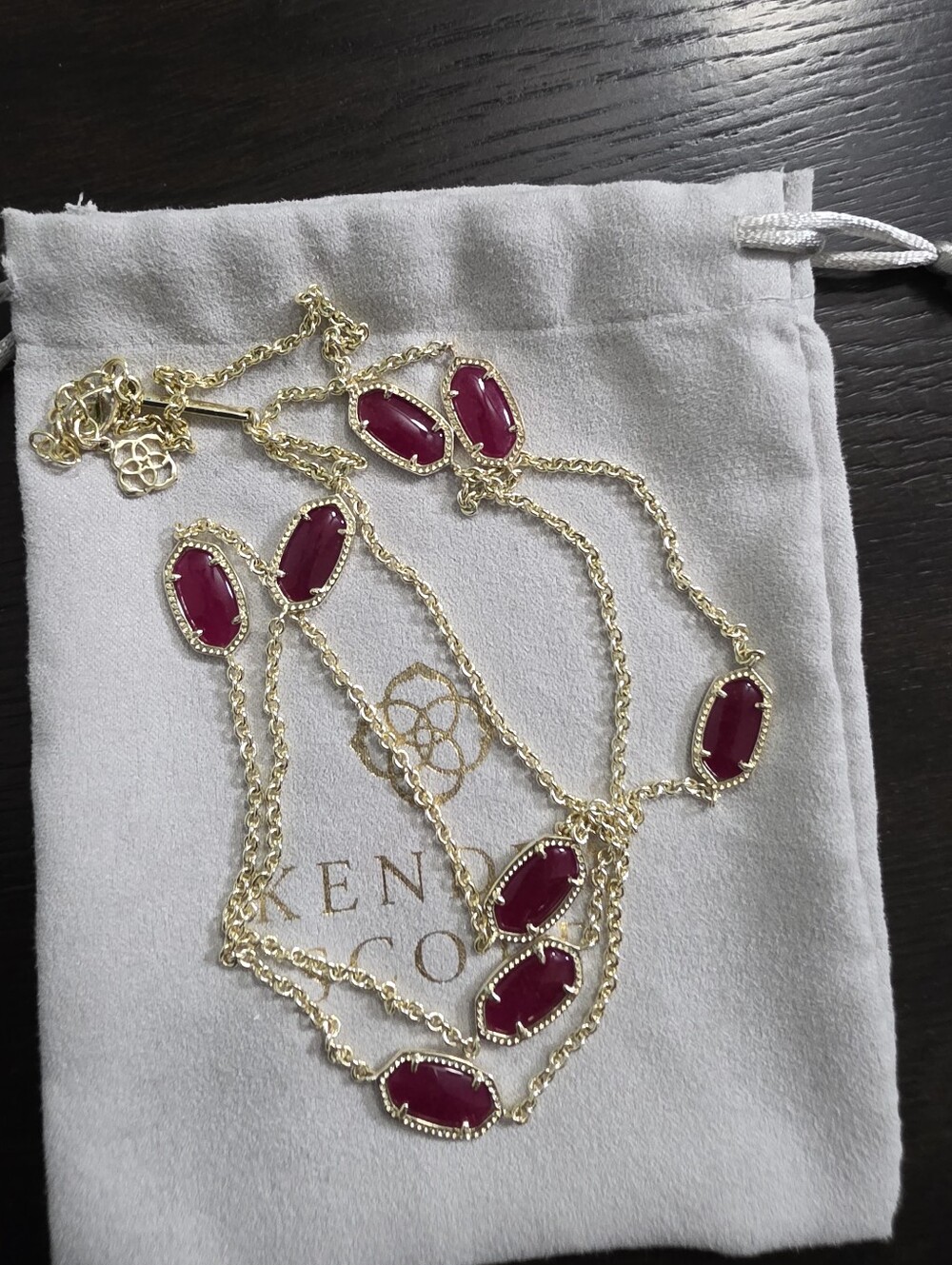 Kendra Scott Maroon Jade/Gold Kelsie Station Necklace